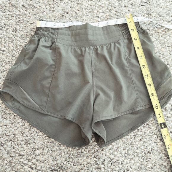 Lululemon Hotty Hot Short Womens Size 4 Seafoam Army Green 2 inch Inseam Running - Picture 7 of 8